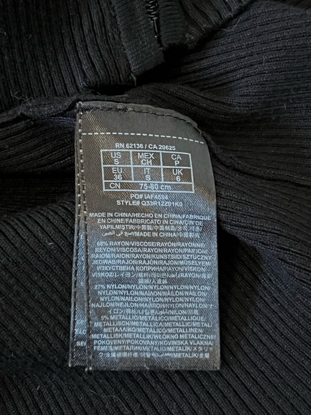 Guess Striped Black Zip-Up Sweater w Gem Logo - Picture 3 of 6